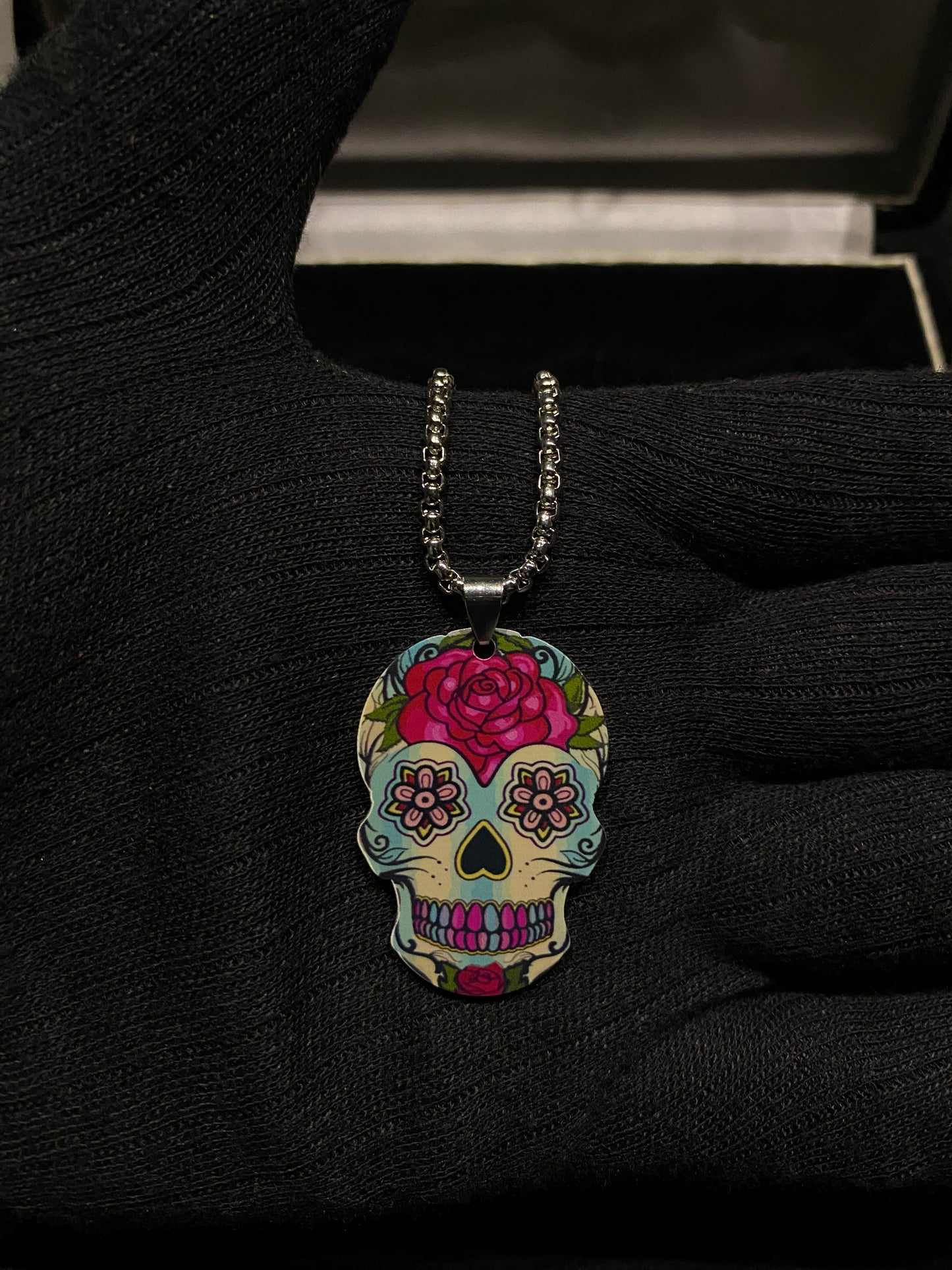 LIMITED EDITION CHROMATIC SKULL PENDANT